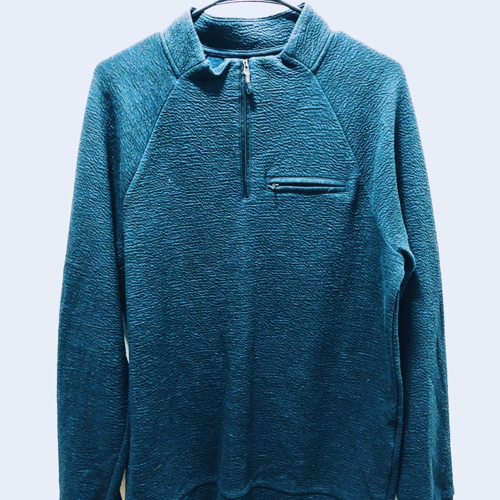 MARC ANTHONY NAVY Quarter Zip, Medium size and very warm.